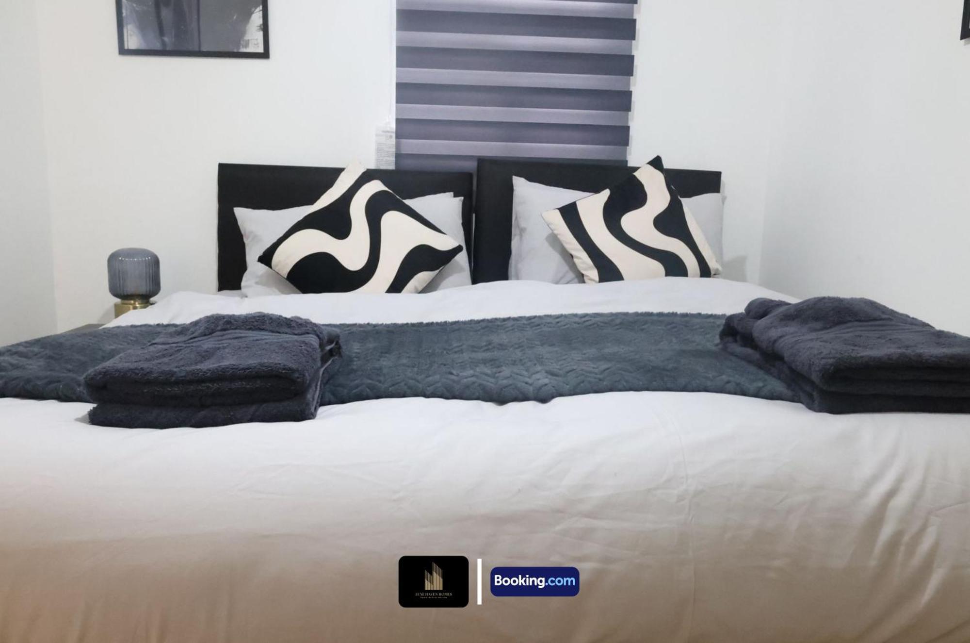 Apartment Stylish 2br Wifi - Free Parking - Canning Town *