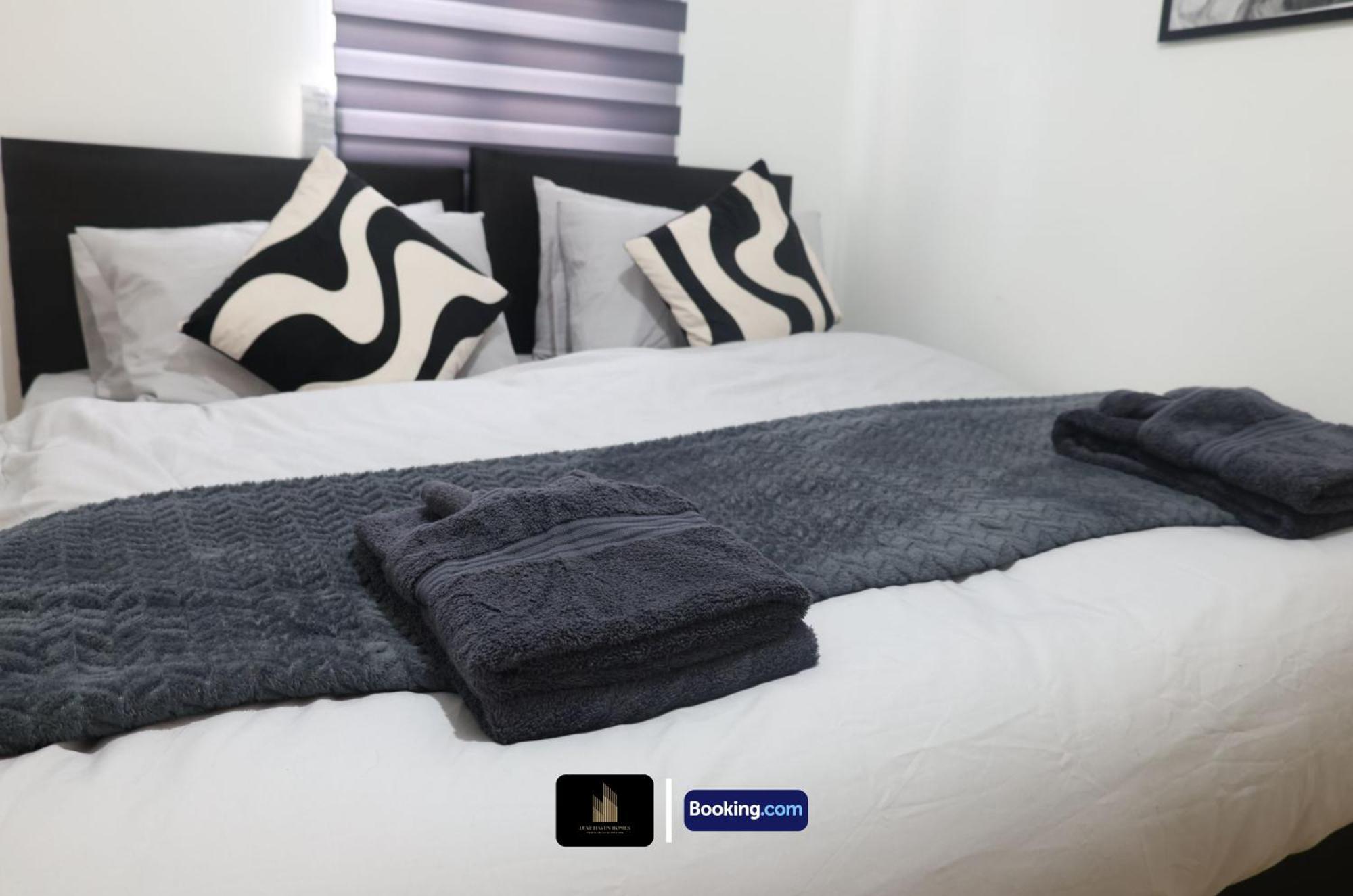 Stylish 2br Wifi - Free Parking - Canning Town