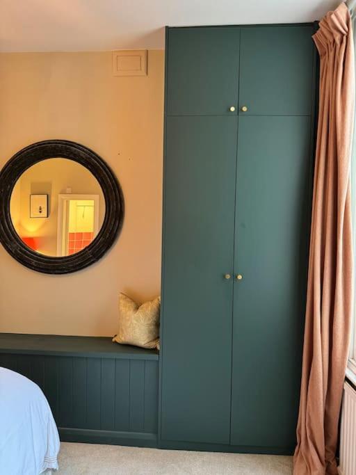 Apartment Homely Flat, Near Notting Hill London