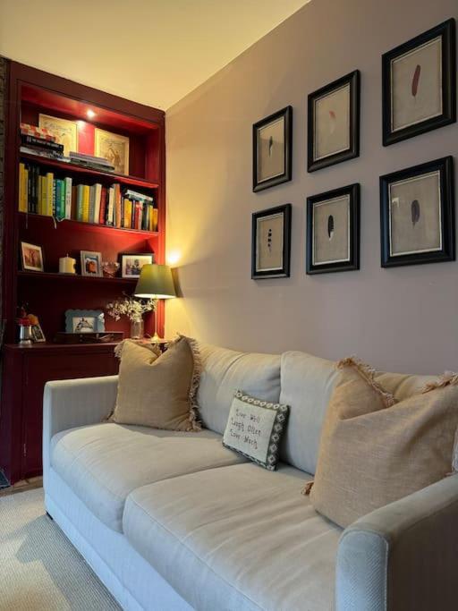 Homely Flat, Near Notting Hill London