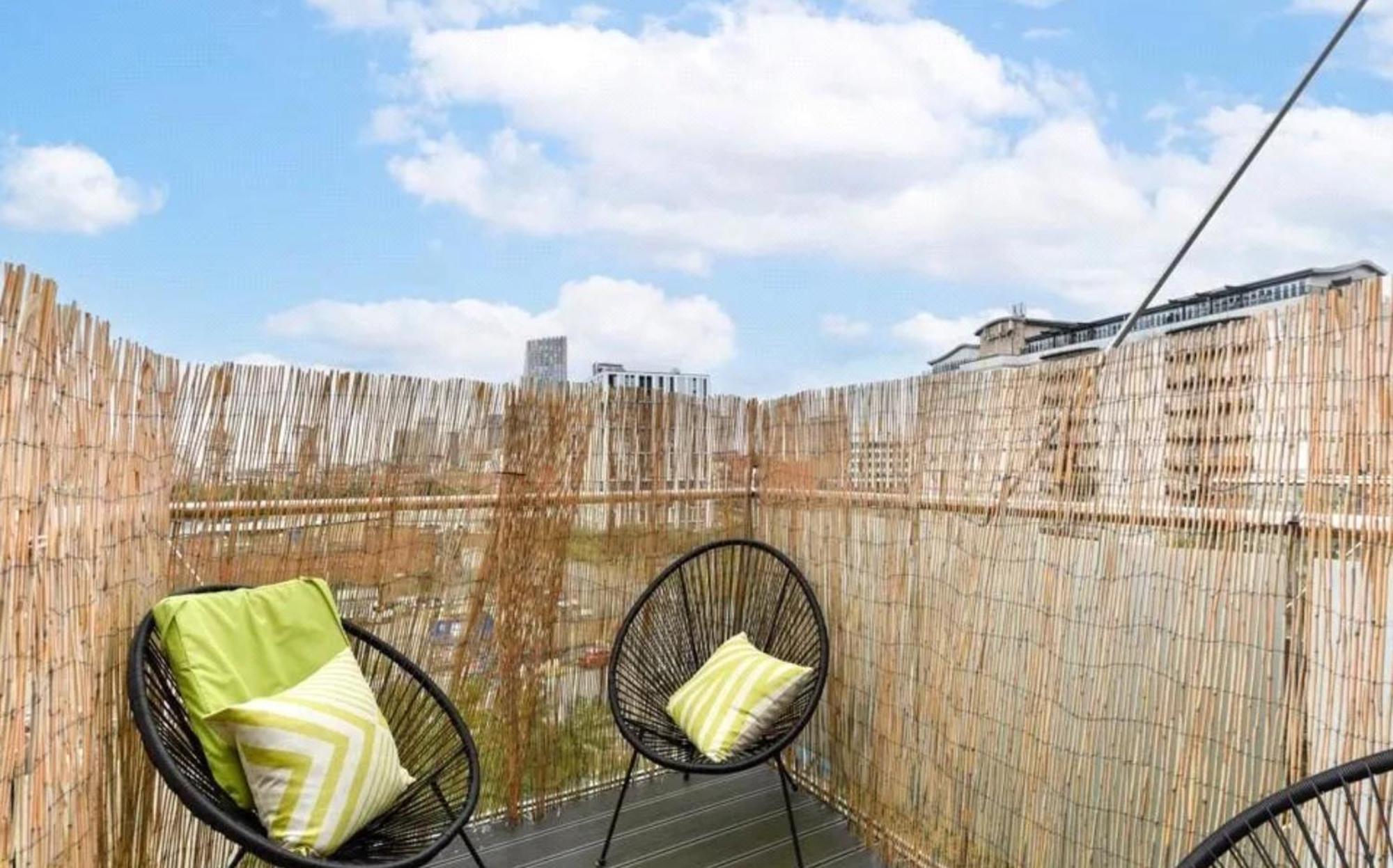 Londonaprt 1bed Balcony Gym Tv Wifi Apartment *