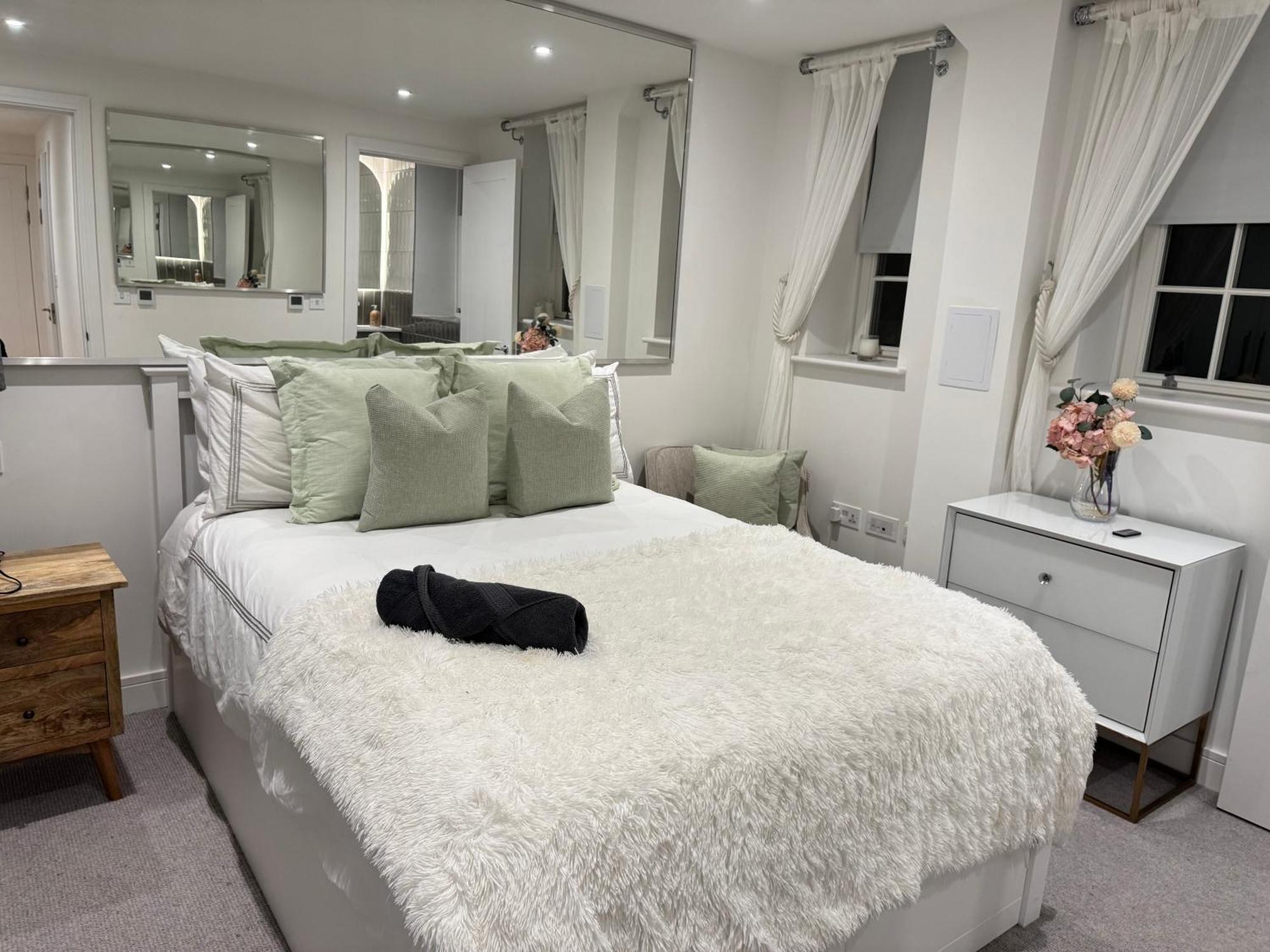 Apartment High Luxury Flat For 6 People Close To Earl's Court Zone 1 *