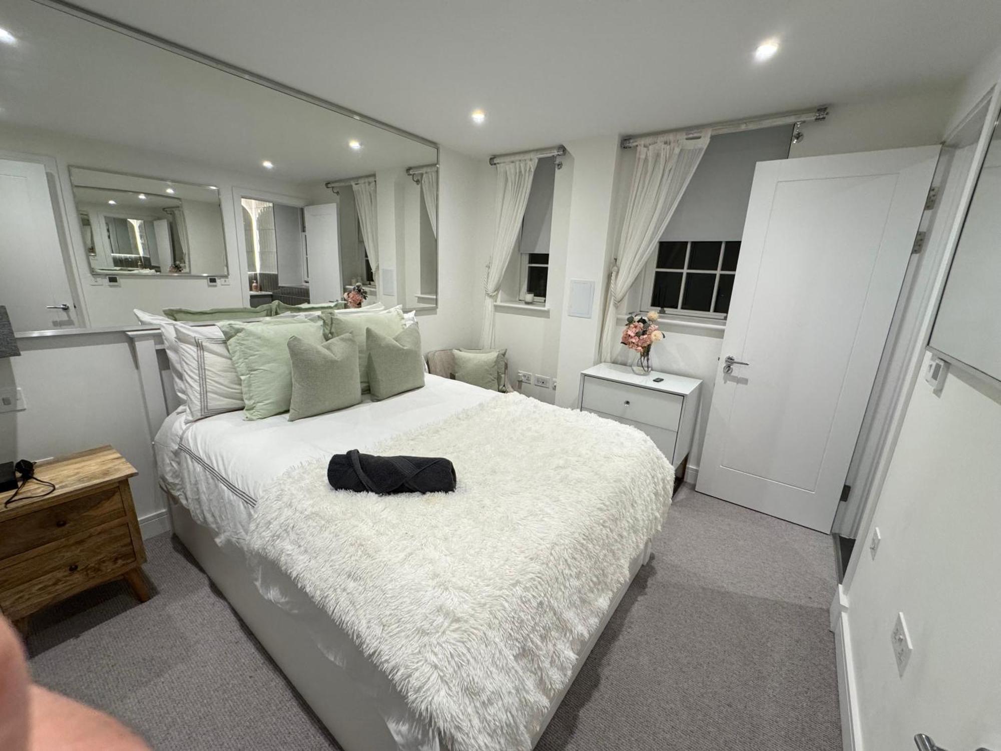 High Luxury Flat For 6 People Close To Earl's Court Zone 1 Apartment London