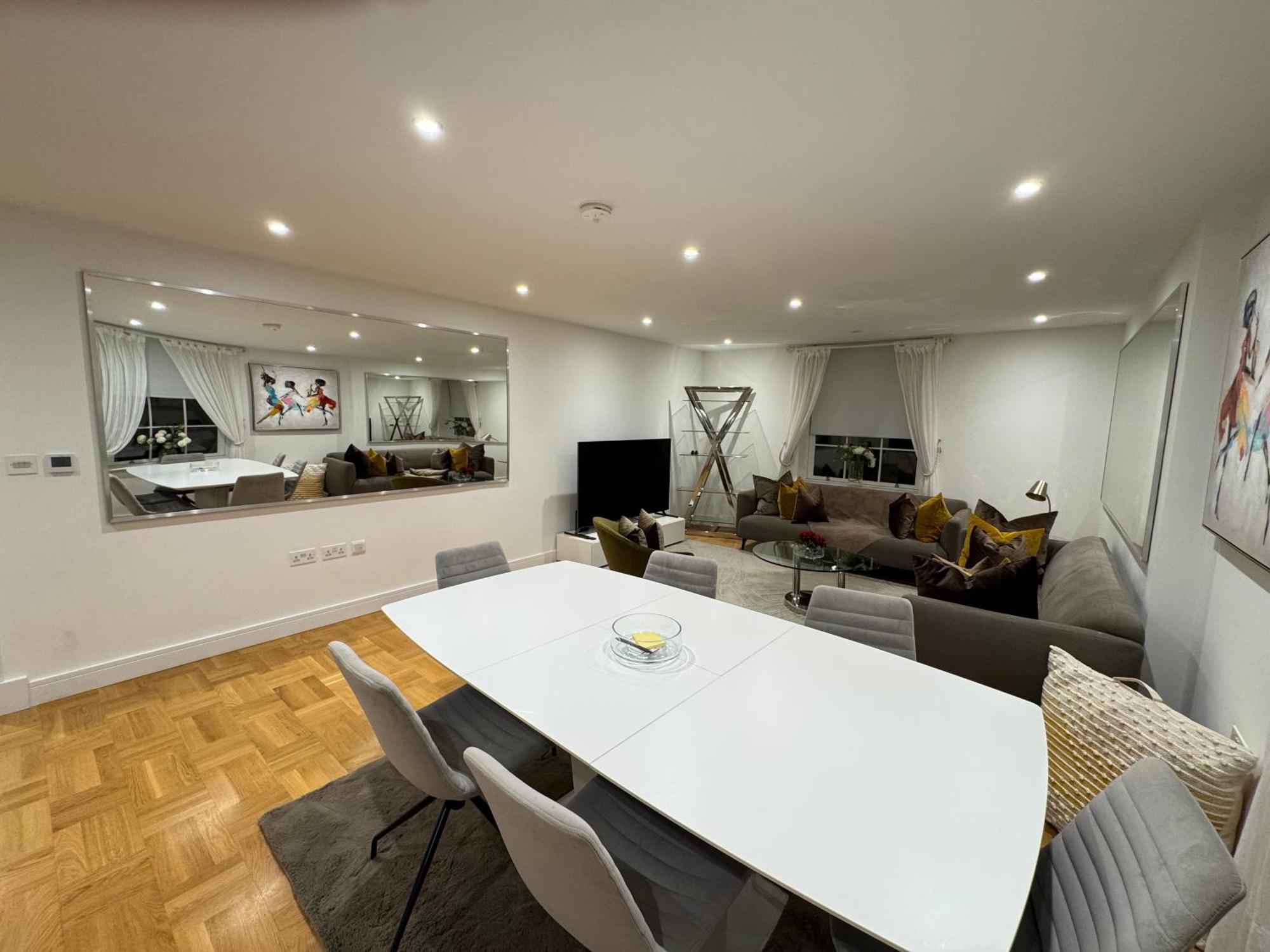 High Luxury Flat For 6 People Close To Earl's Court Zone 1 London