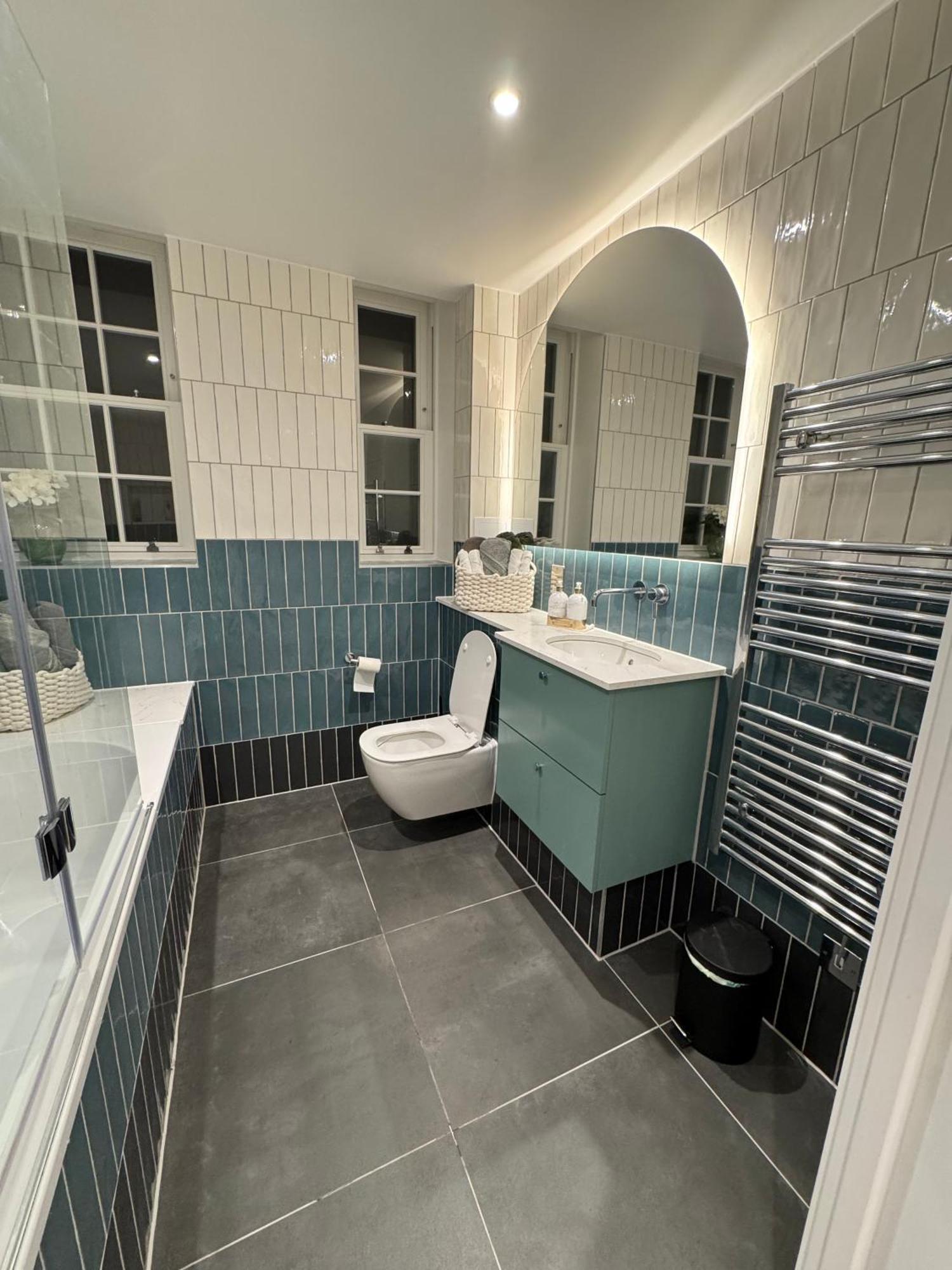 High Luxury Flat For 6 People Close To Earl's Court Zone 1 Apartment