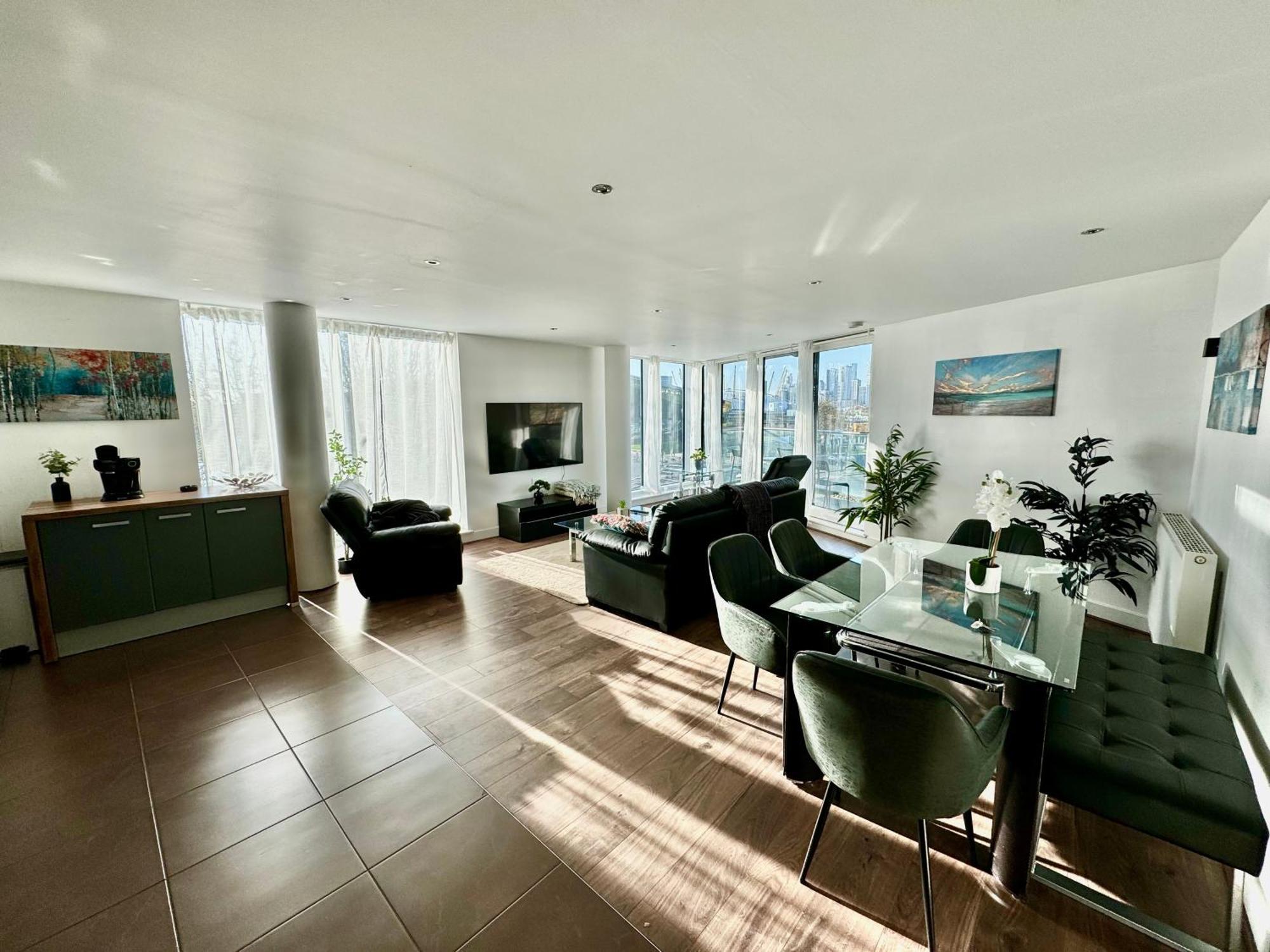 Luxury Dockview 3 Beds Excel * London
