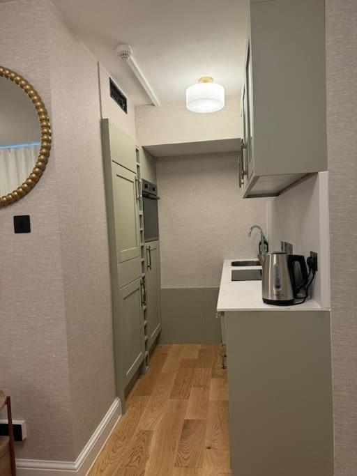 Central London Studio Apartment Apartamento Londres