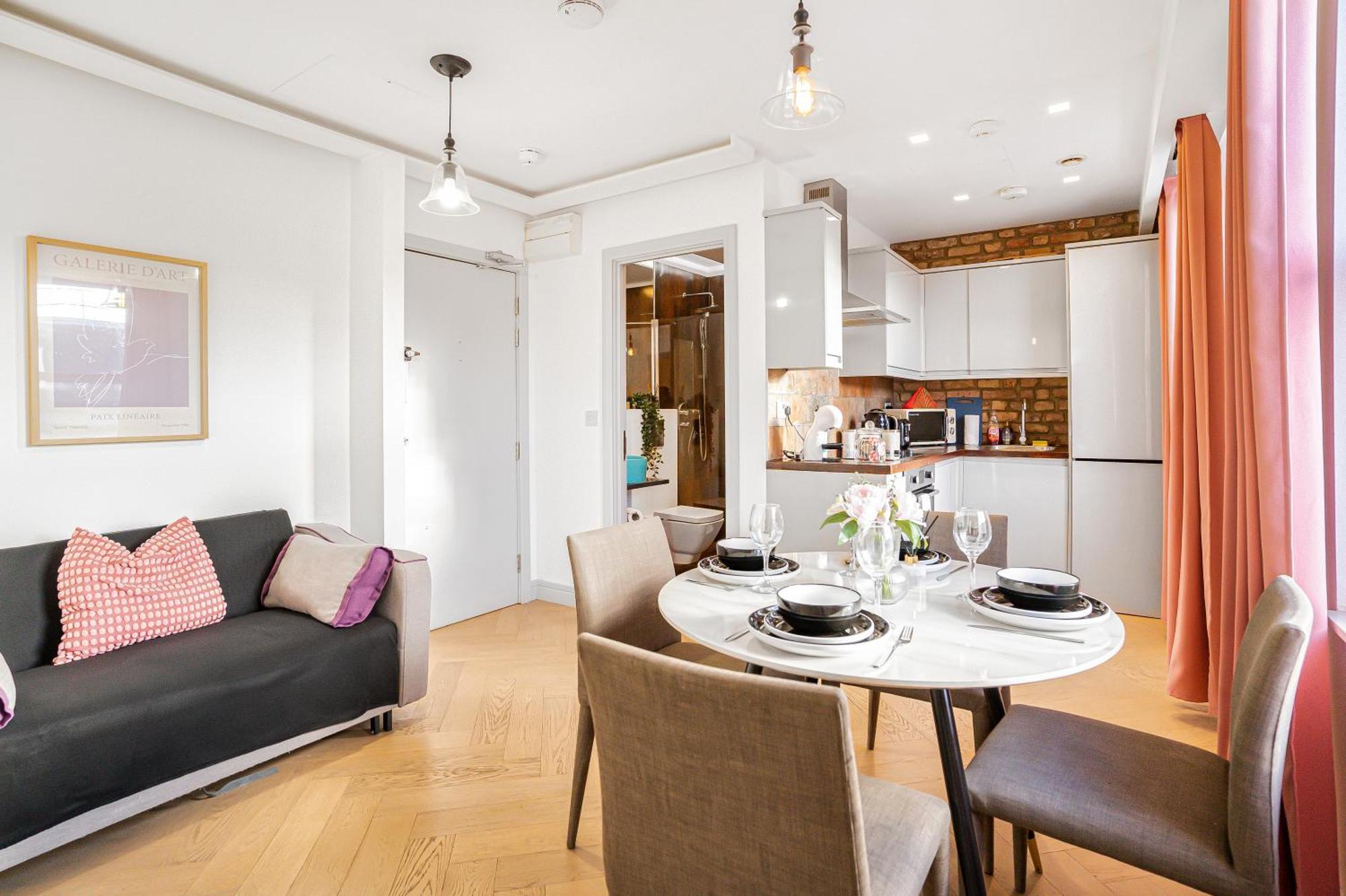 Stylish Modern By Livestay Short Lets & Serviced Nw6 London