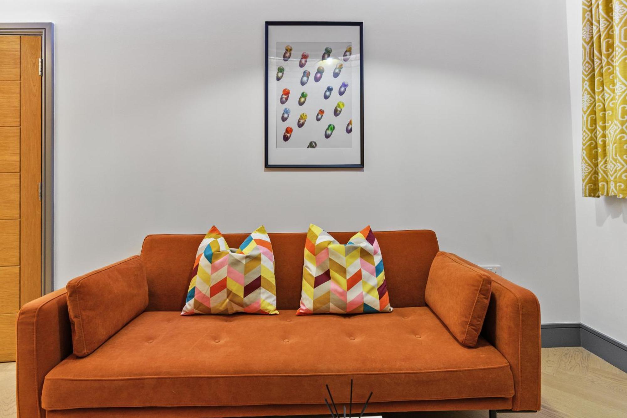 Stylish Modern By Livestay Short Lets & Serviced Nw6 Apartment *