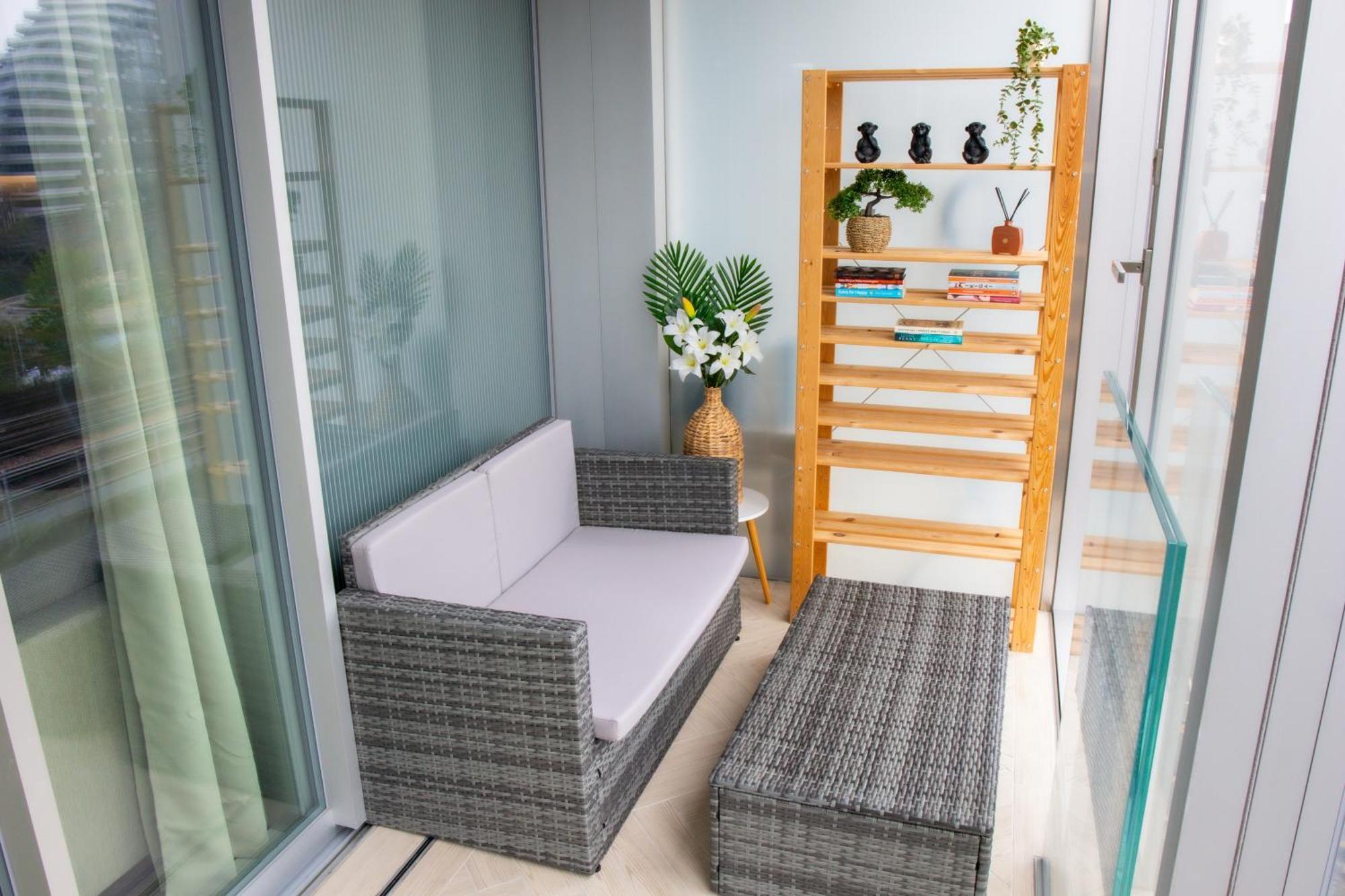 Luxury Steps From Battersea Power St And Close To Victoria & Chelsea London