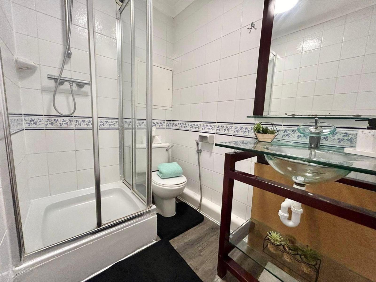 Beautiful Family Near Park Lane Apartment London