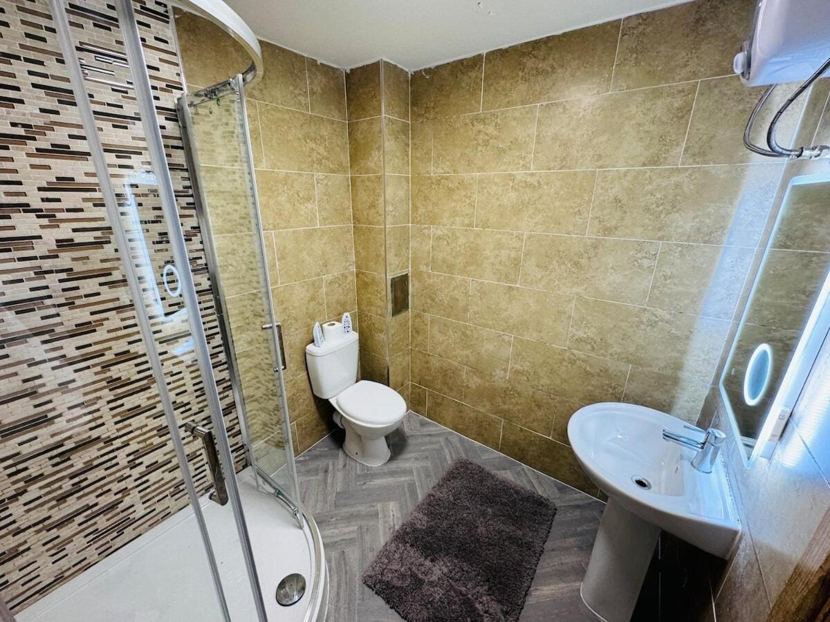 The Edge Ft2 Apartment London