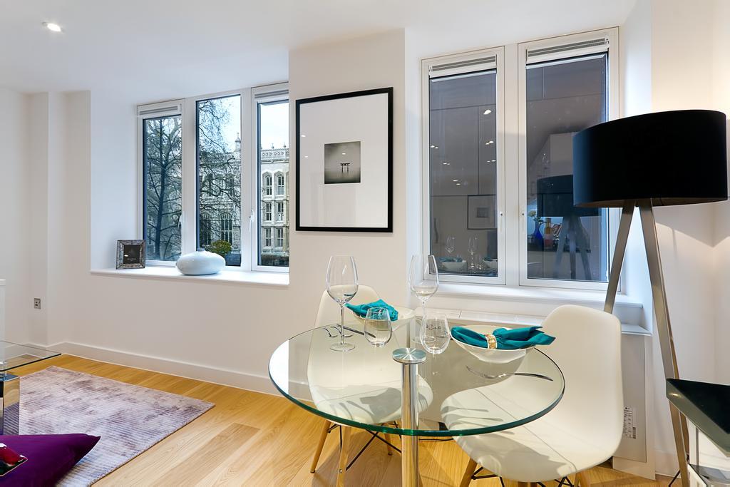Fetter Lane Apartment London