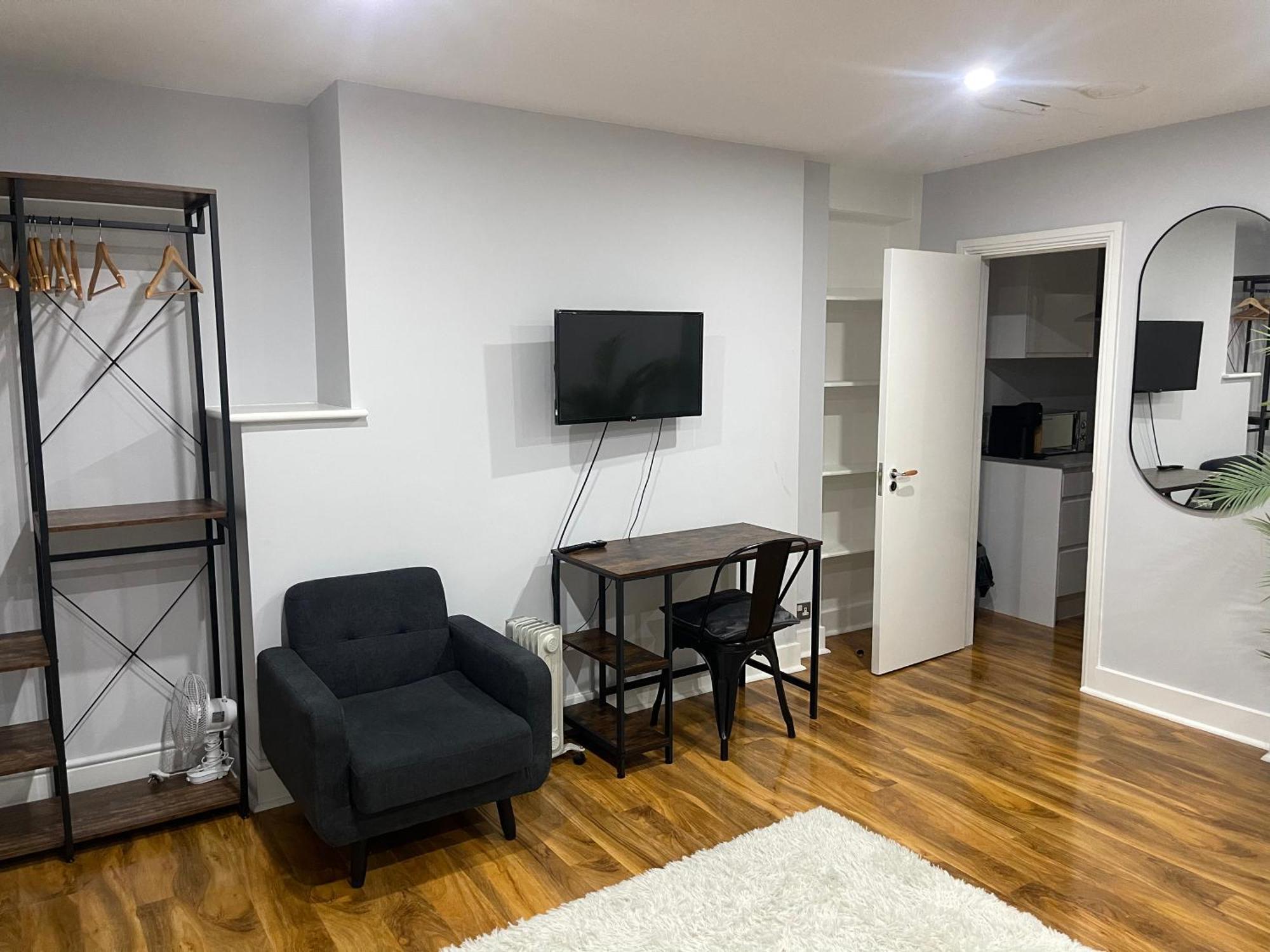 Apartment Platinum Gardens