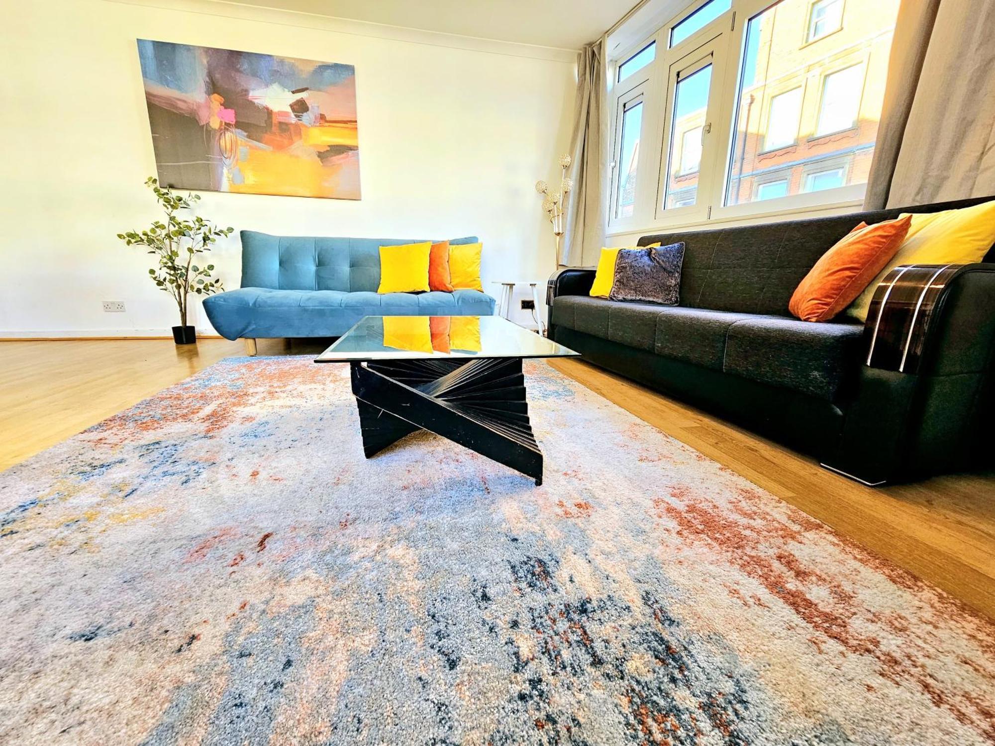 Apartamento Bright & Spacious In Building With Lift, Right Next To Bayswater Station - Walk To Kensington Palace, Hyde Park, Little Venice & Notting Hill Londres
