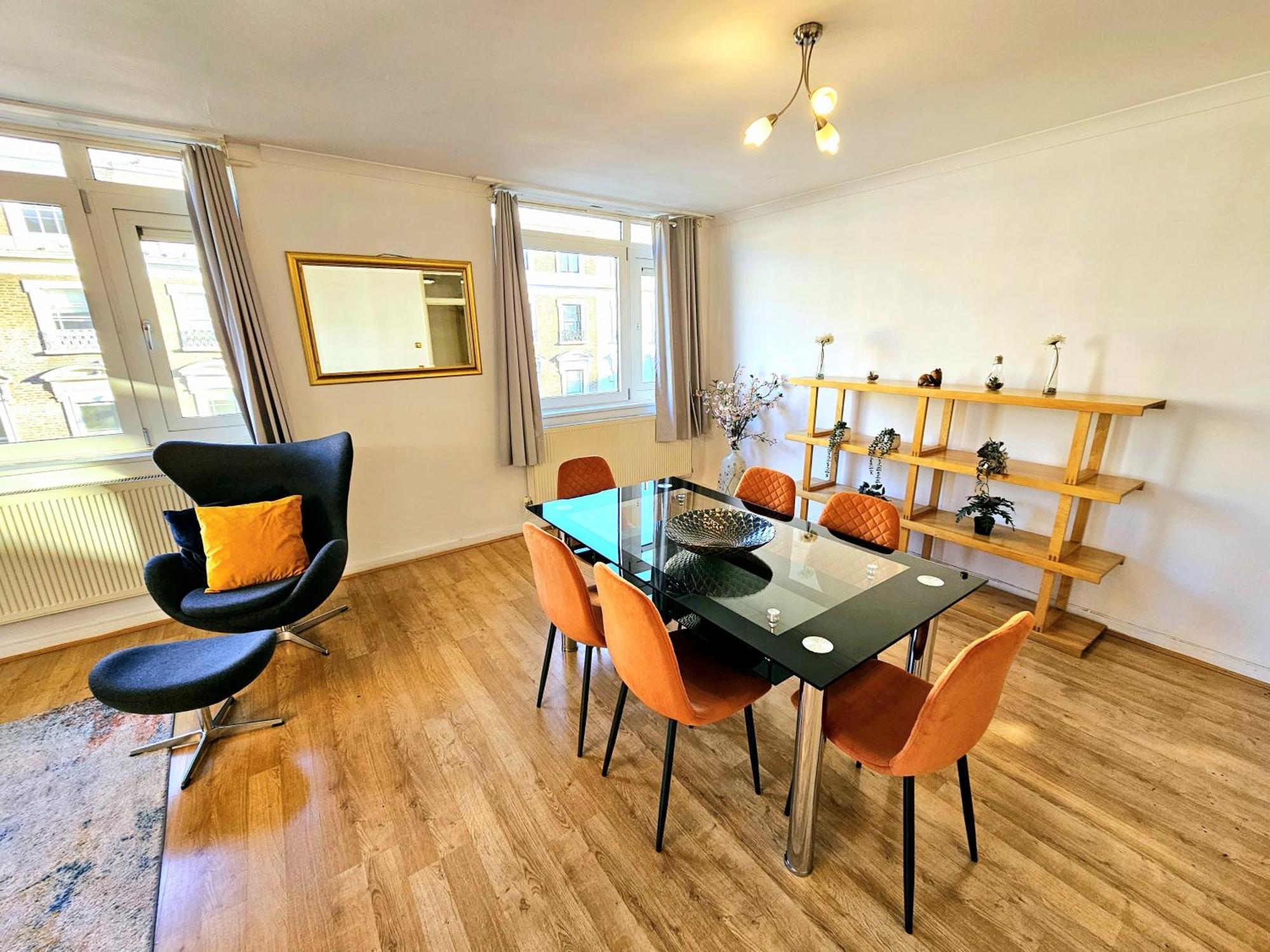 Bright & Spacious In Building With Lift, Right Next To Bayswater Station - Walk To Kensington Palace, Hyde Park, Little Venice & Notting Hill Londres
