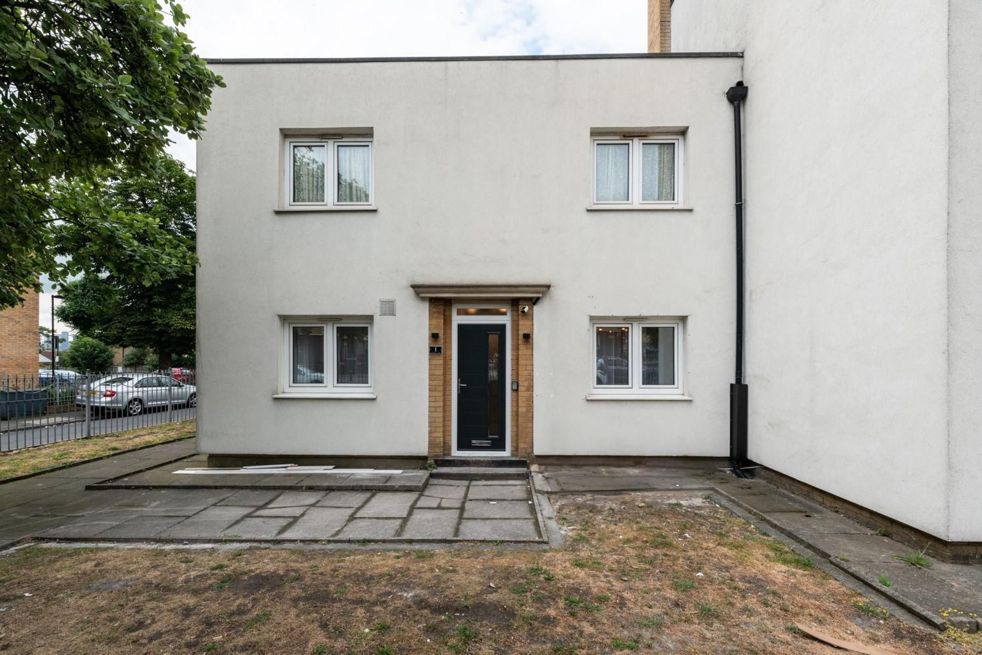 Stylish & Elegant 2-br Flat In Greenwich *
