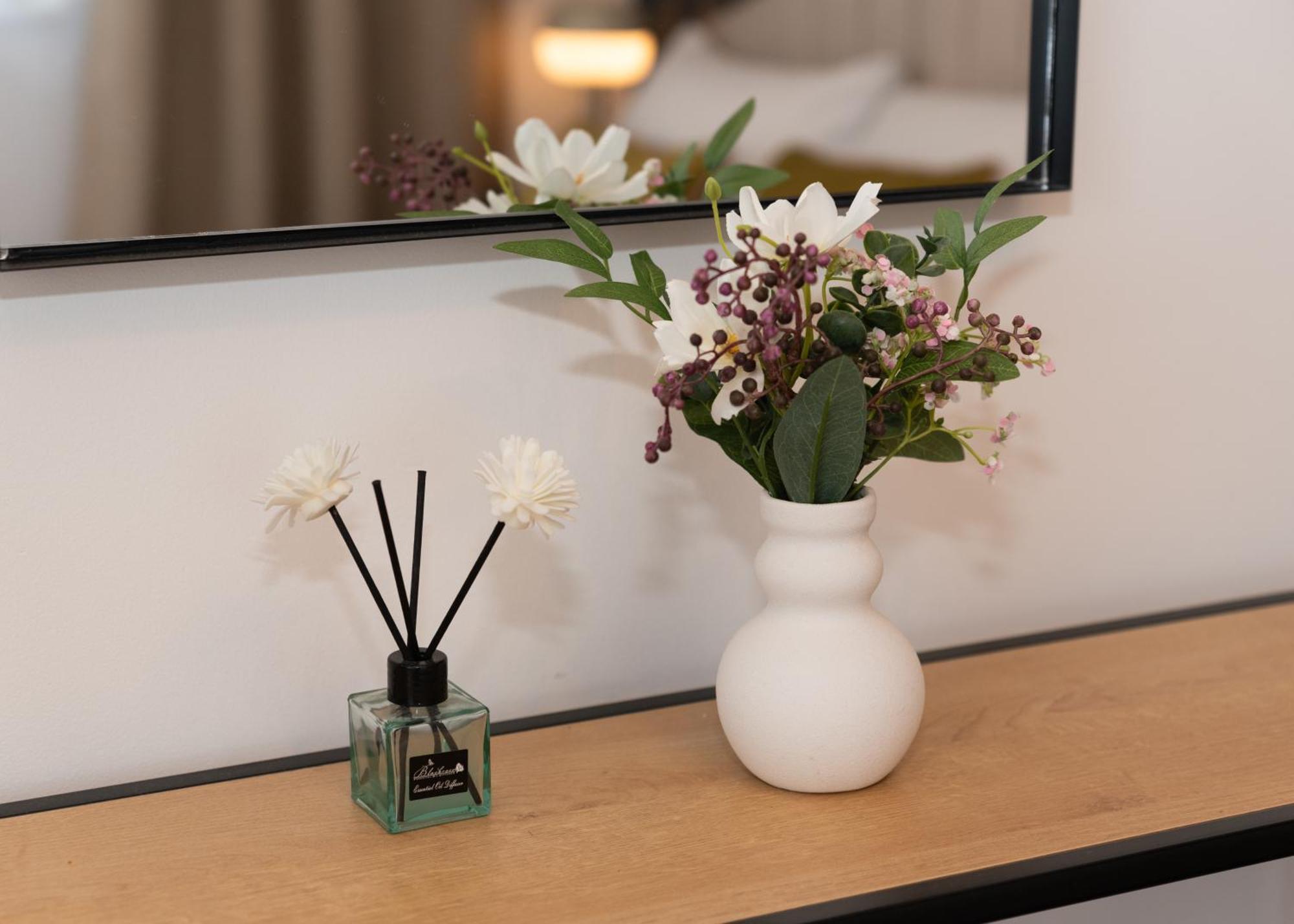 Stylish & Elegant 2-br Flat In Greenwich *