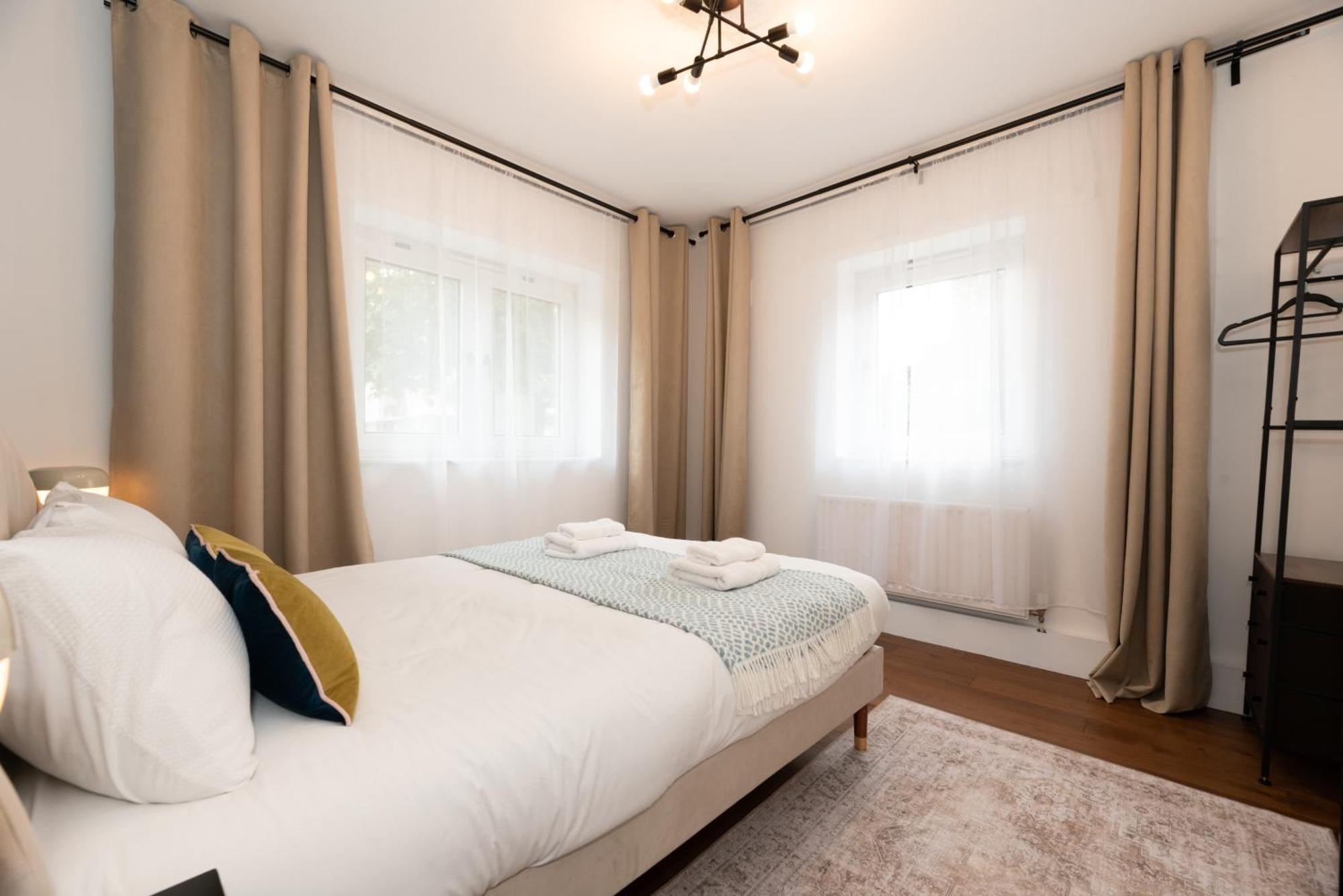 Apartment Stylish & Elegant 2-br Flat In Greenwich