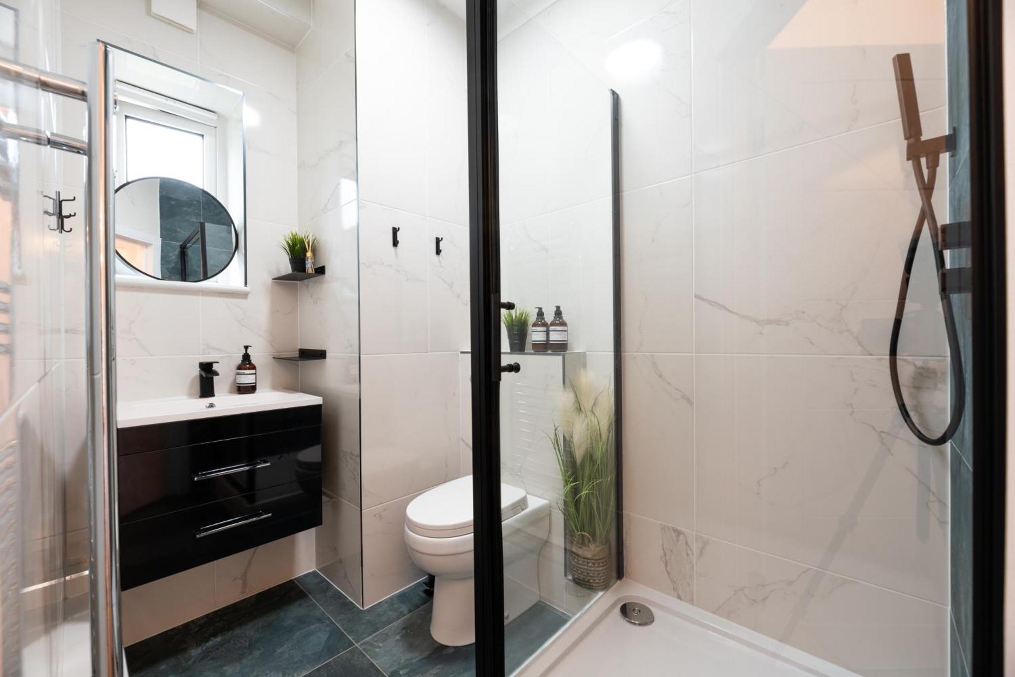 Stylish & Elegant 2-br Flat In Greenwich Apartment London
