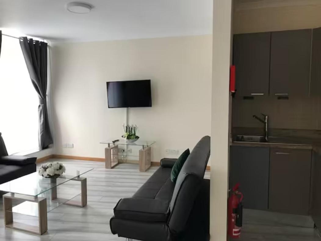 Apartment Blue Star
