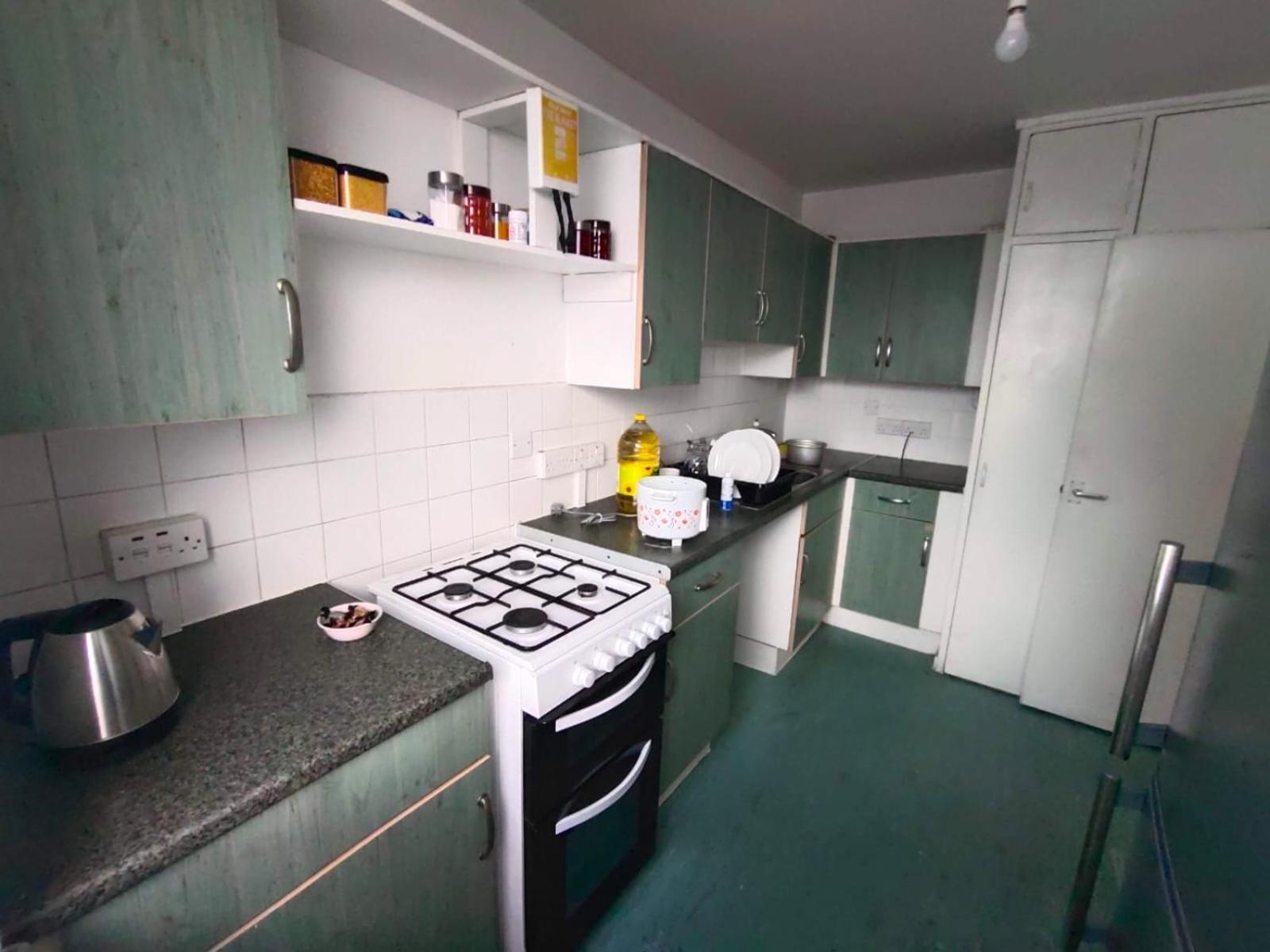 Canary Private In Shared Flat Great Balcony View