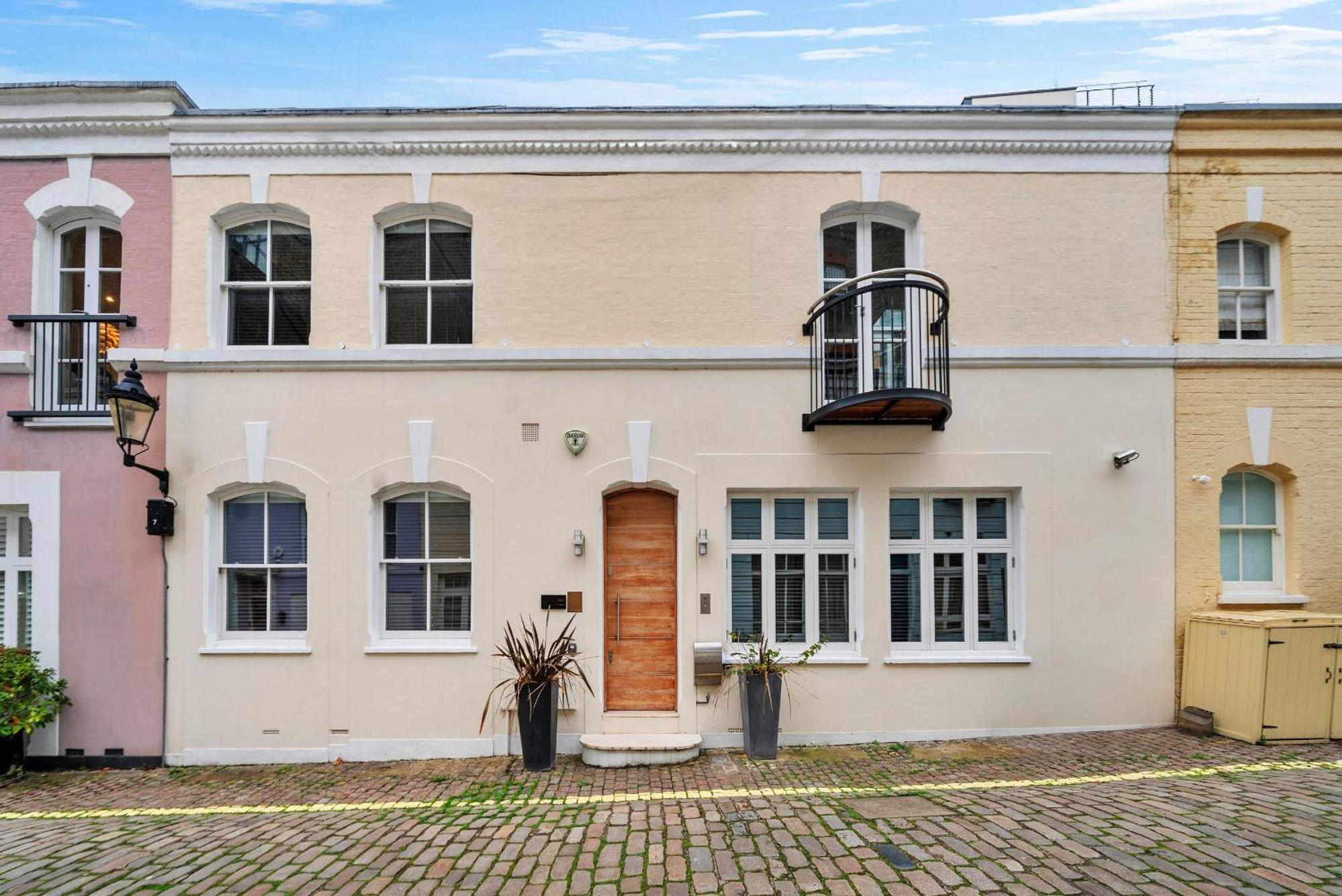 Finest Retreats - Kensington Apartment *