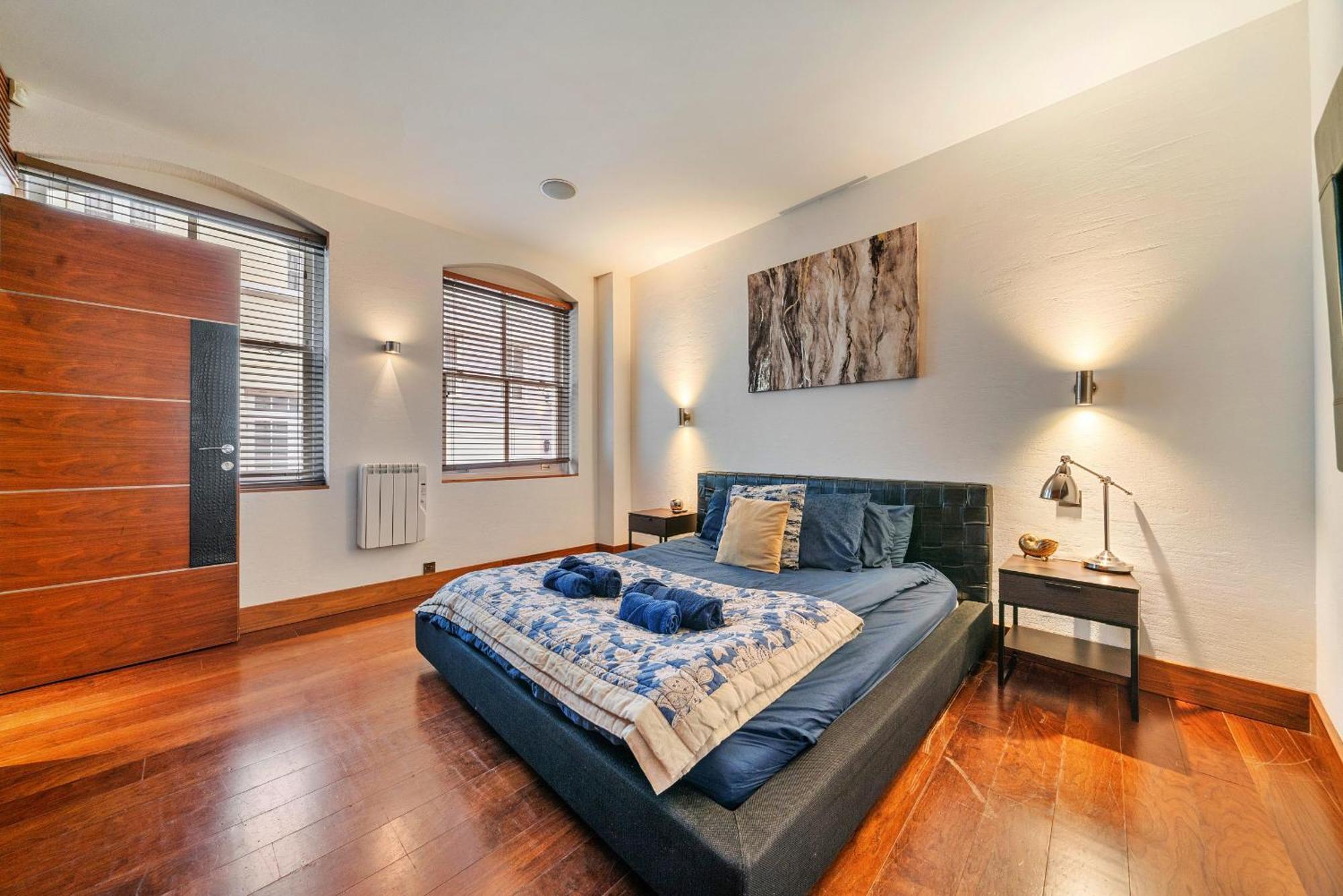 Finest Retreats - Kensington Apartment