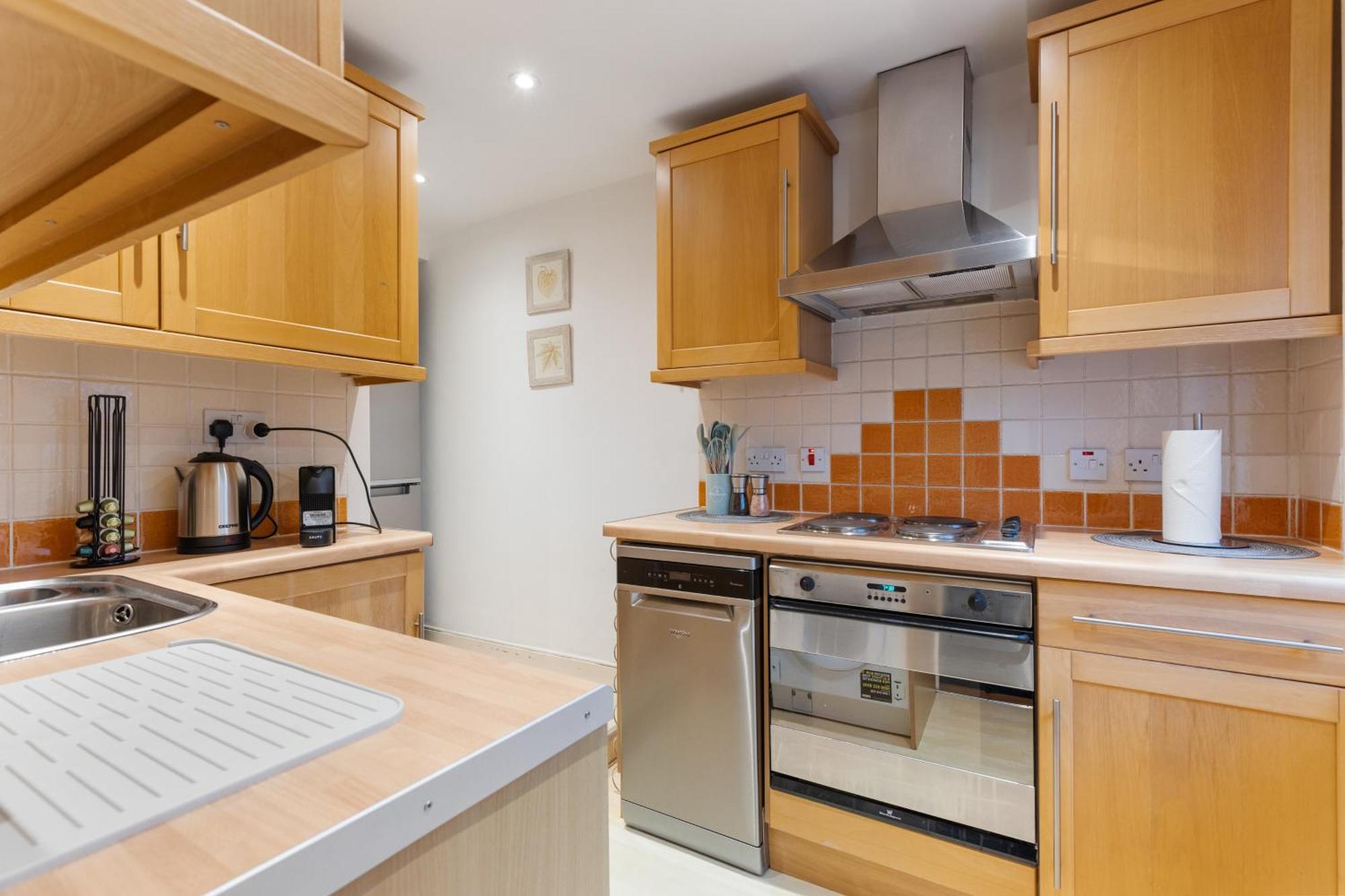 Heavenly Stays, Knightsbridge, Stylish 2-bd Escape Apartamento