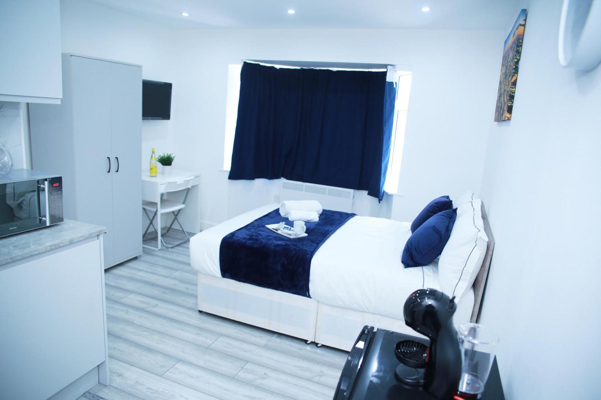Lovely With Free Parking On Premises. Apartment London