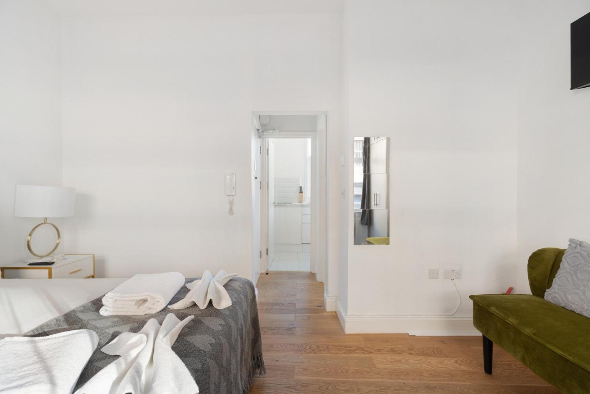 Hafh In Paddington - Double 1 * London