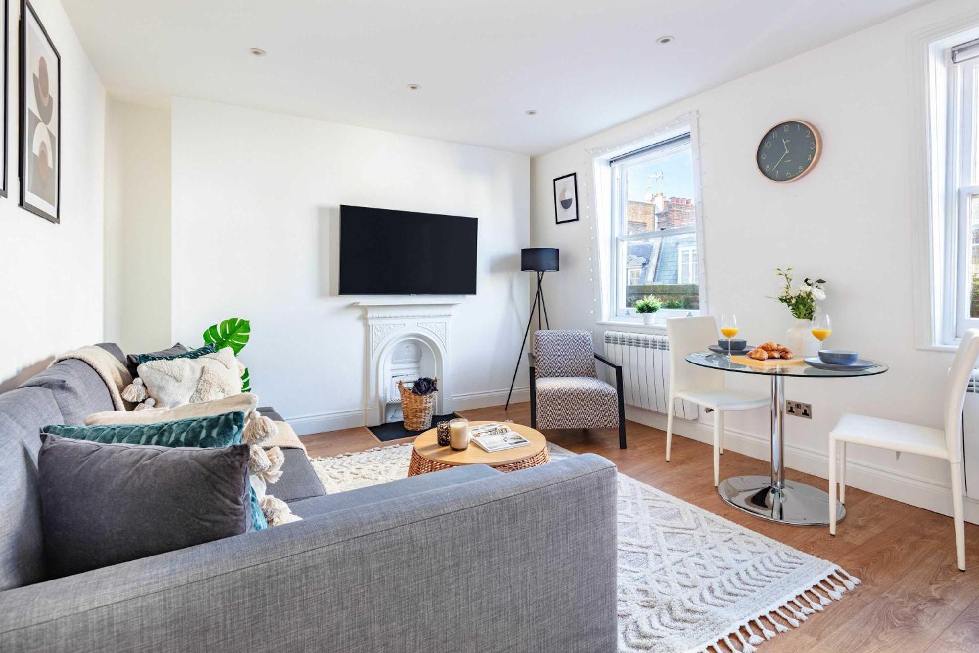 Apartment Fitzrovia - 1br With Balcony Near Oxford Circus - Cityapartmentstay *