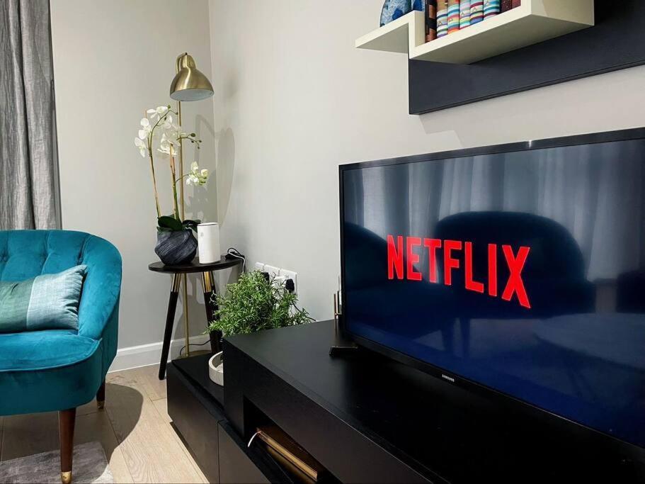 Spacious Modern 3 Bed In Bridge With Netflix And Free Carpark Apartamento *