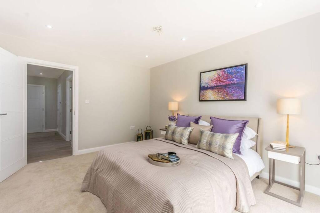 Apartamento Spacious Modern 3 Bed In Bridge With Netflix And Free Carpark Londres
