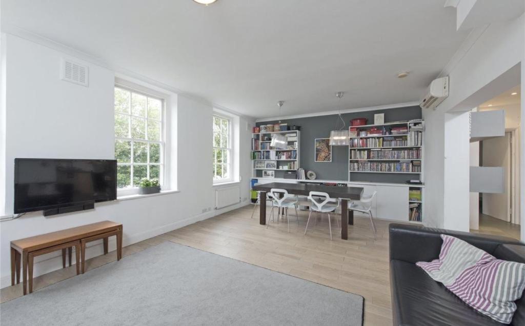 Apartment Battersea 2 Bedroom 2 Toilet Flat *