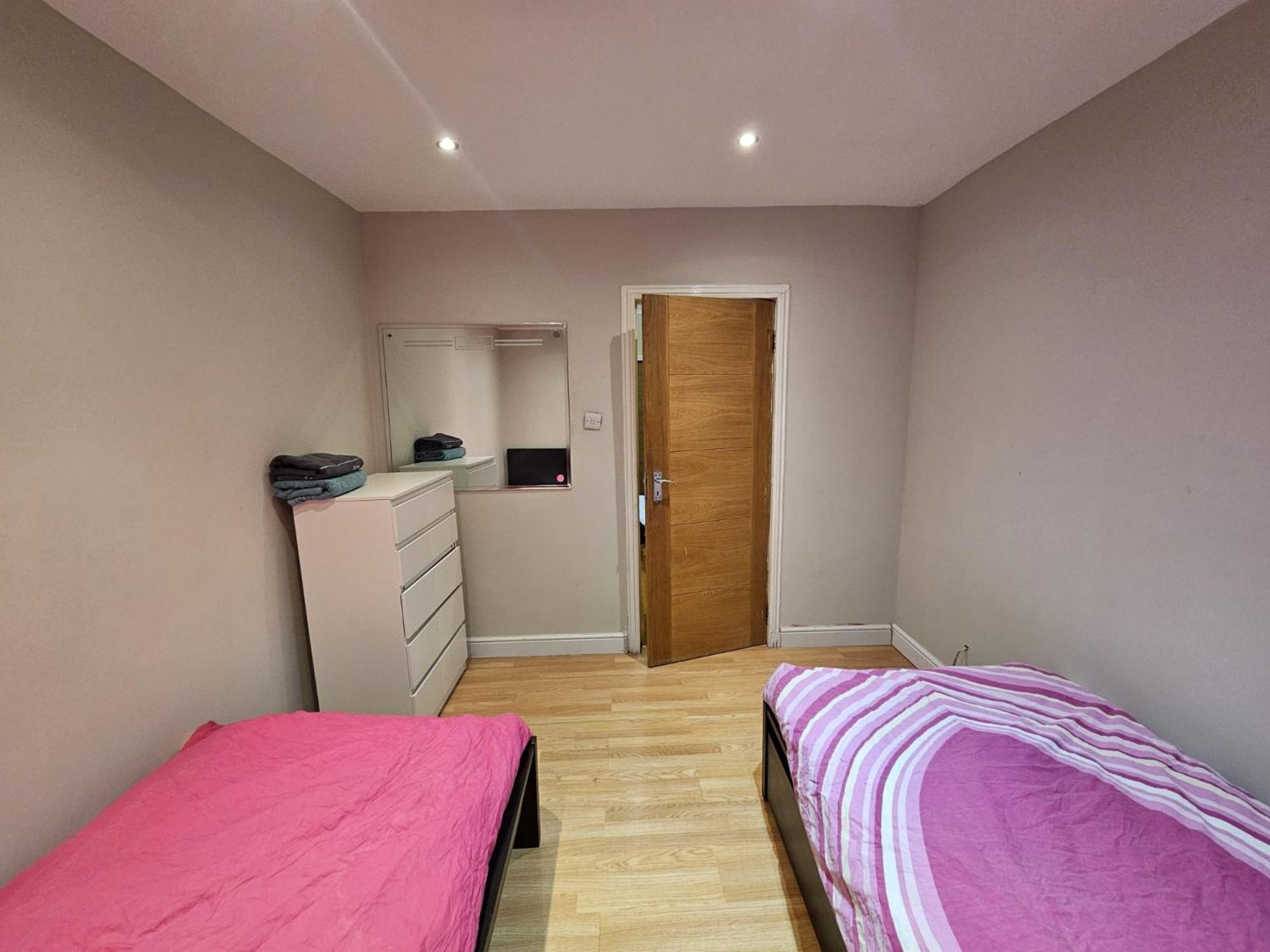 2 Bedroom Flat - Travel Direct To Heathrow/central * Londres