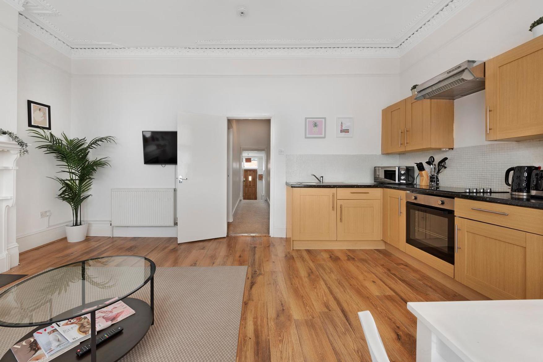 Apartment One Bedroom Flat Muswell Hill - First Floor *