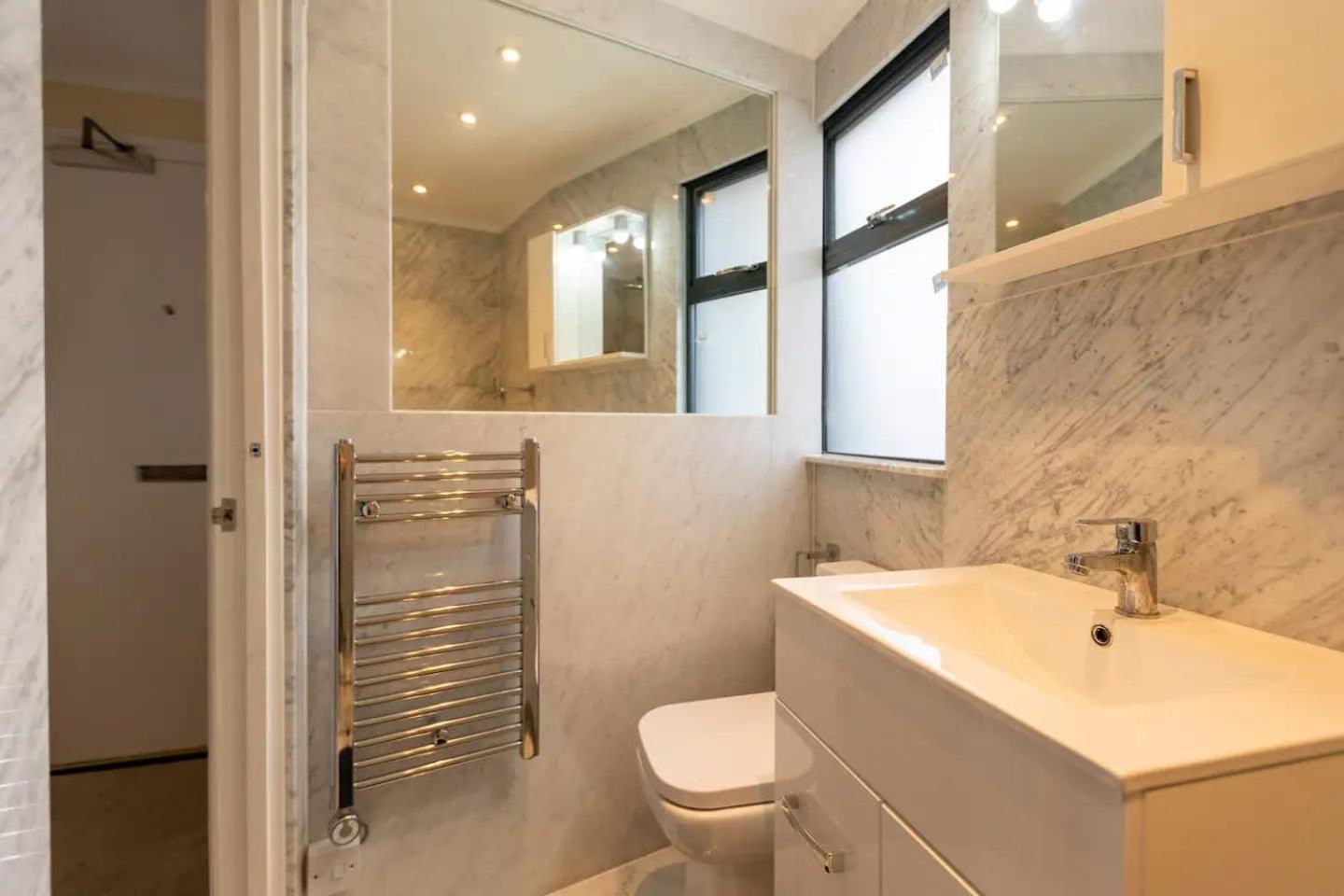 Apartment Westminster Charm With Roof Terrace London