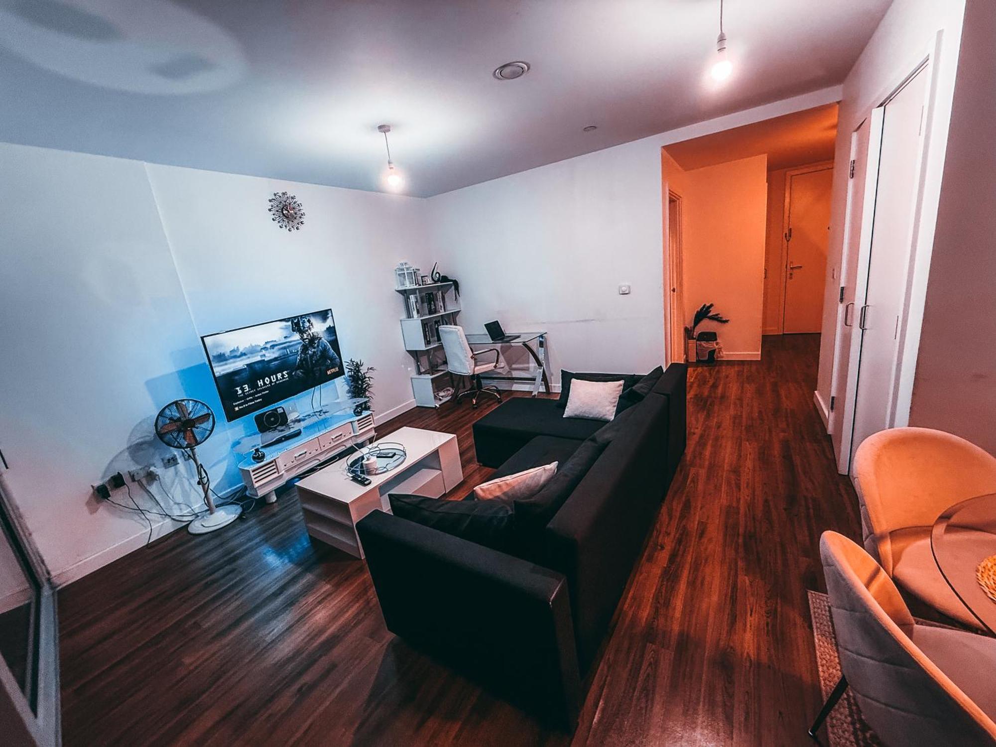 02 Arena View Apartment London