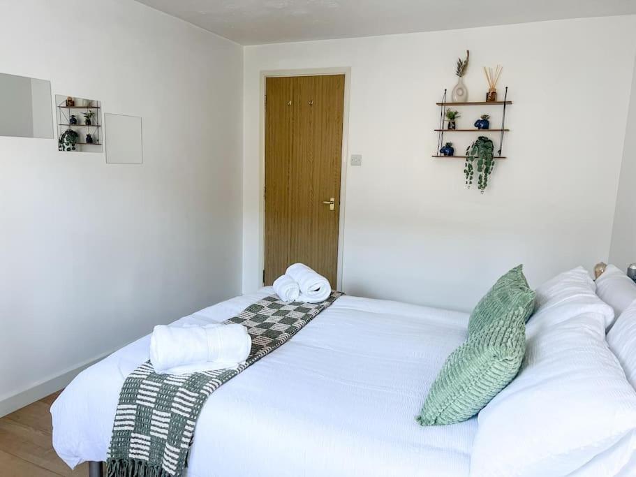 Cosy & Modern Flat In Islington- 15 Minute Walk From Emirates Stadium Apartment *