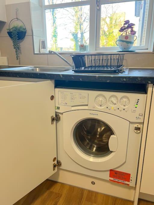Cosy & Modern Flat In Islington- 15 Minute Walk From Emirates Stadium Apartment London