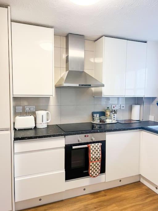 Apartment Cosy & Modern Flat In Islington- 15 Minute Walk From Emirates Stadium