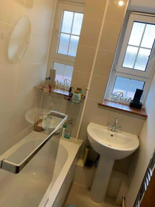 Classy Se8 Your Hidden Gem In Zone 2 Apartment London