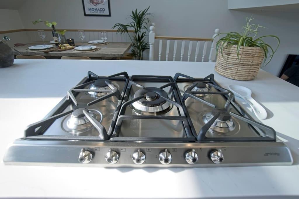 Apartamento Luxurious 2-bedroom With Rooftop Terrace, Gourmet Kitchen & Fireplace Londres