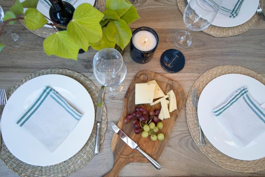 Apartamento Luxurious 2-bedroom With Rooftop Terrace, Gourmet Kitchen & Fireplace