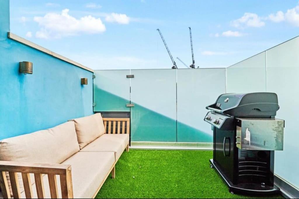 Luxurious 2-bedroom With Rooftop Terrace, Gourmet Kitchen & Fireplace Apartamento Londres
