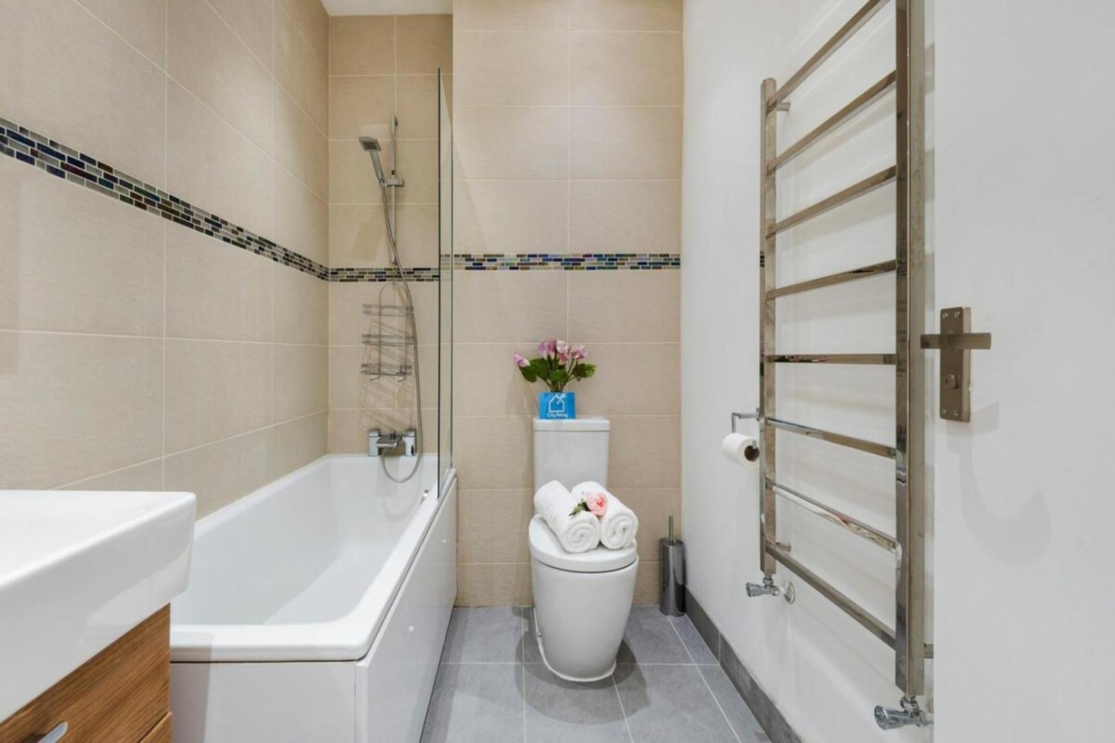 Bright And Modern Earls Court Gem Apartment *