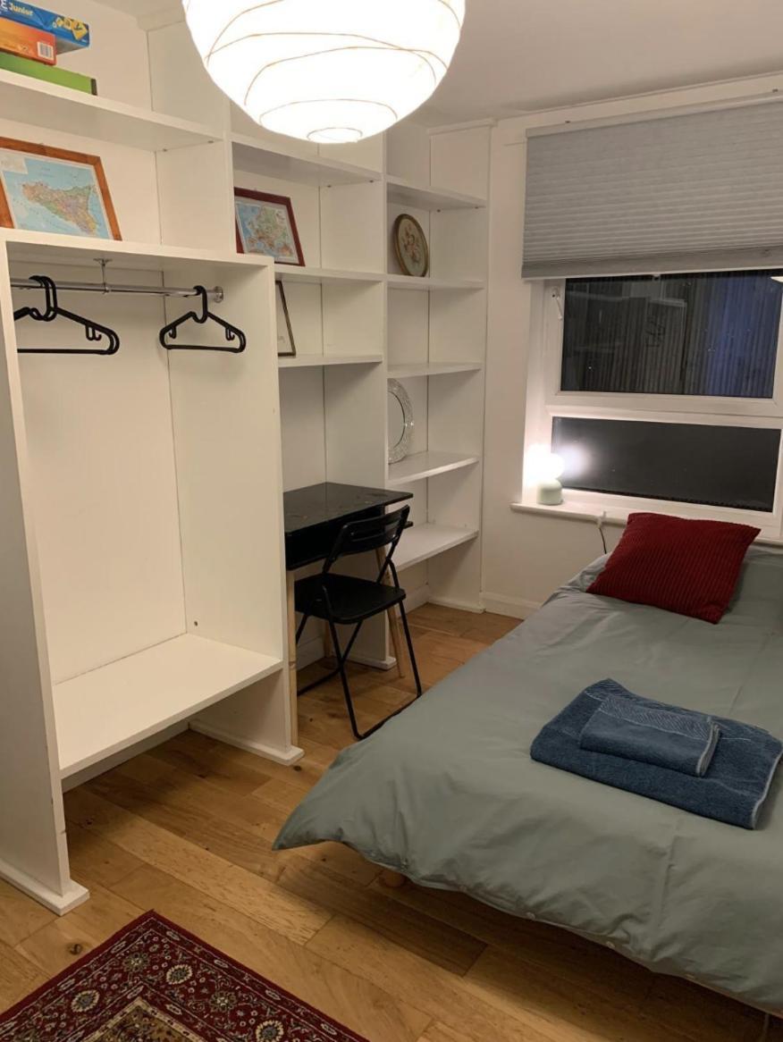 Apartment East Two Bedroom With Private Patio - Entire *