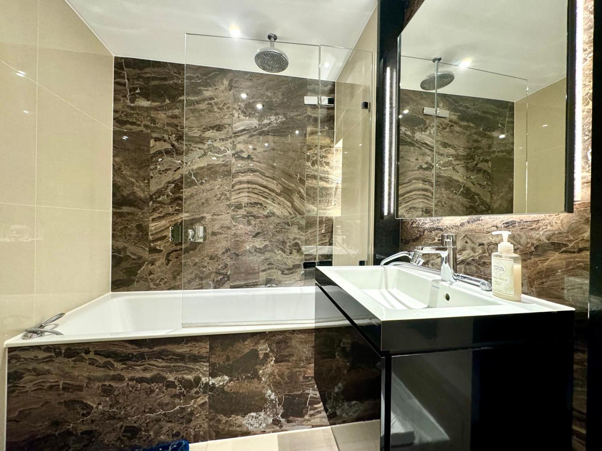 2 Bedroom Luxury Edgware Road By Wild Apartamento Londres