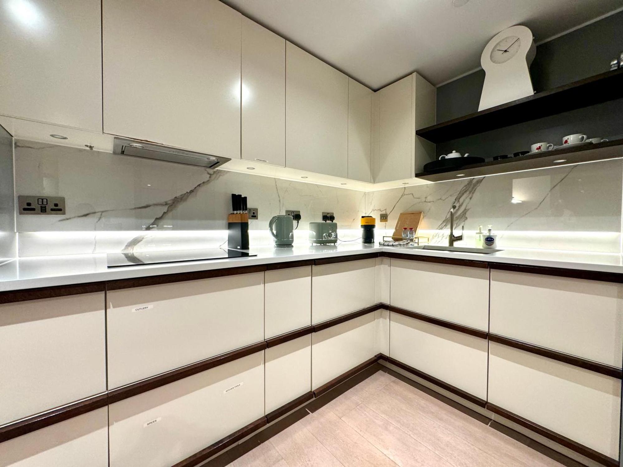 2 Bedroom Luxury Edgware Road By Wild Apartamento *